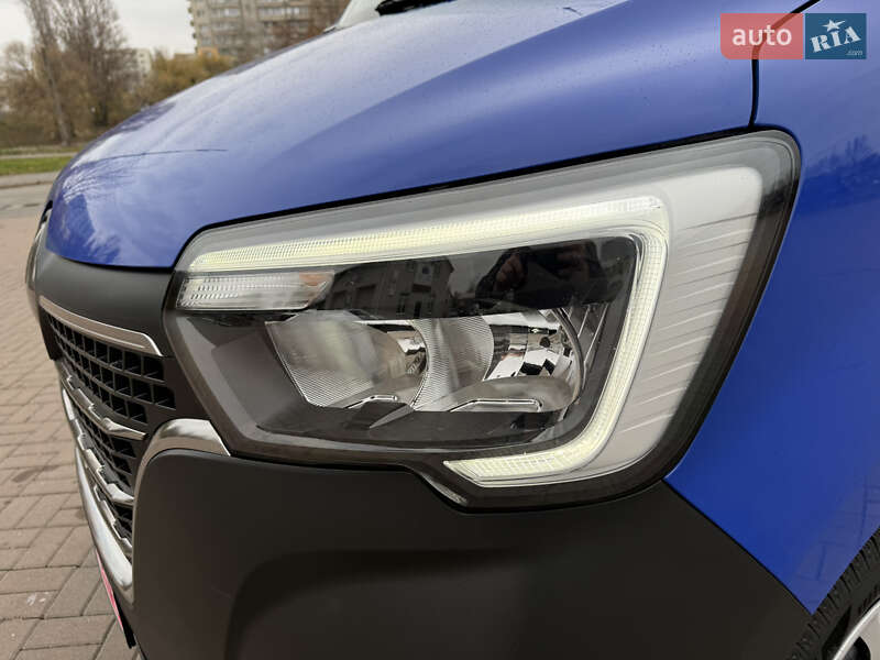 Вантажний фургон Renault Master 2023 в Києві