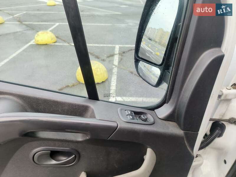 Вантажний фургон Renault Master 2016 в Києві