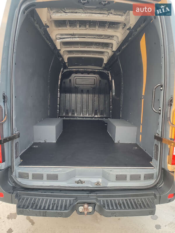 Вантажний фургон Renault Master 2021 в Луцьку