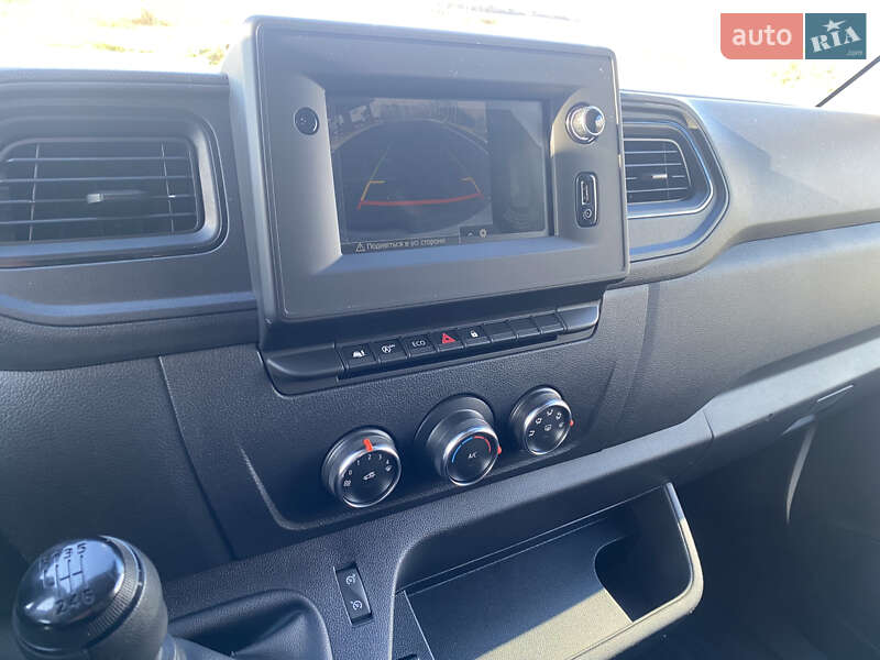 Вантажний фургон Renault Master 2022 в Луцьку