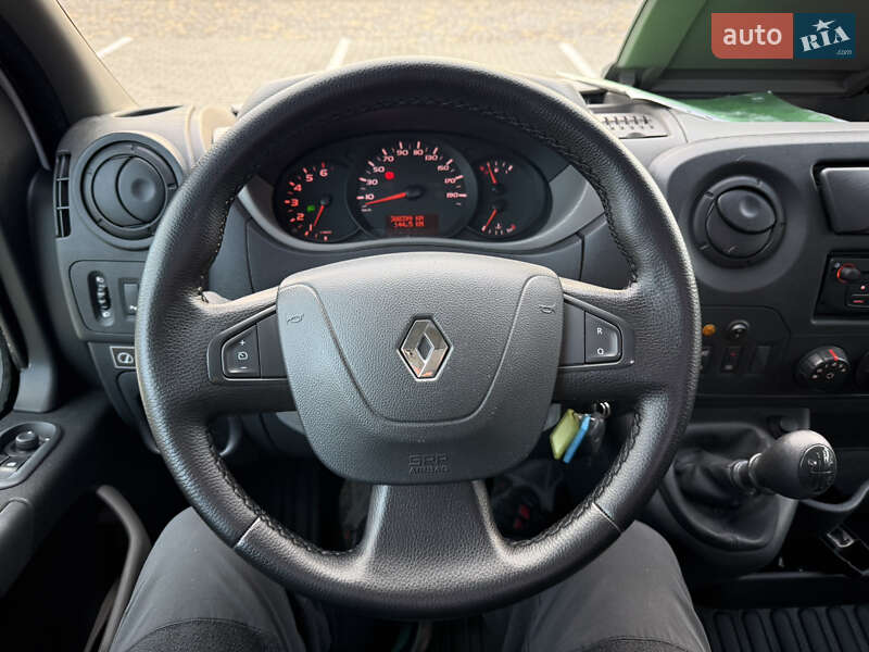 Минивэн Renault Master 2016 в Луцке