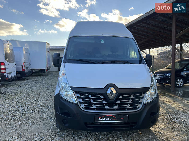 Вантажопасажирський фургон Renault Master 2018 в Львові