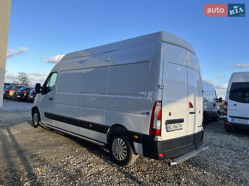 Вантажопасажирський фургон Renault Master 2018 в Львові