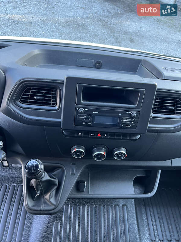 Грузовой фургон Renault Master 2023 в Ровно