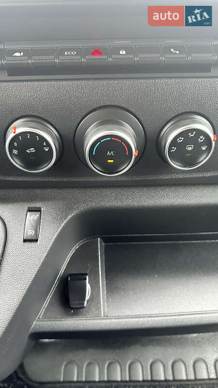 Грузовой фургон Renault Master 2020 в Луцке