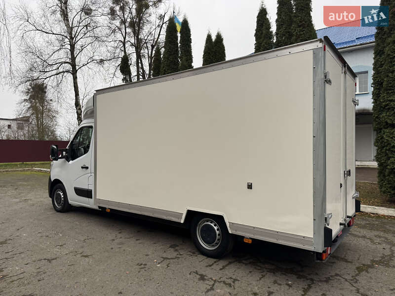 Грузовой фургон Renault Master 2021 в Корце