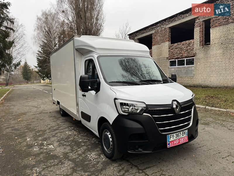 Грузовой фургон Renault Master 2021 в Корце