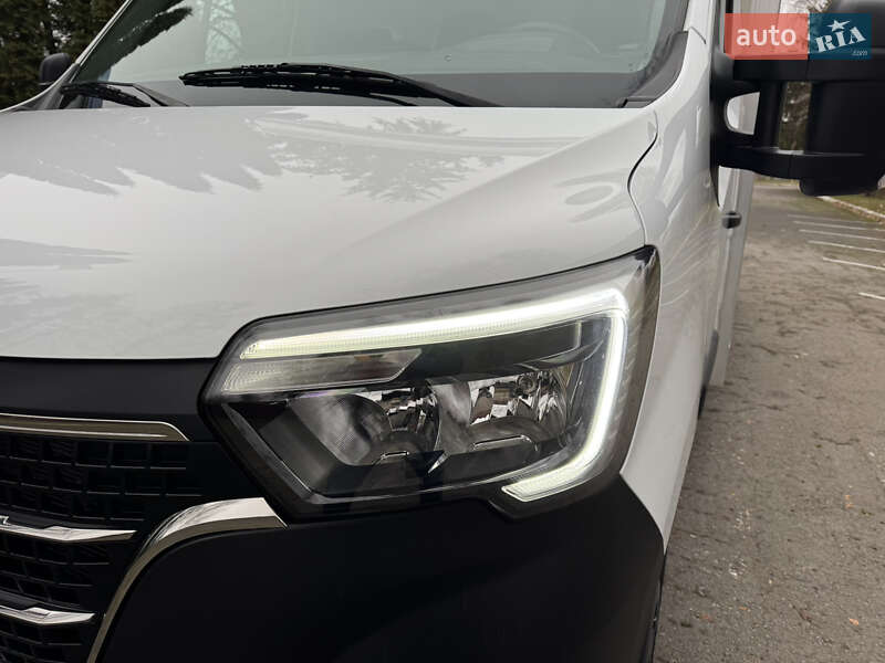Грузовой фургон Renault Master 2021 в Корце