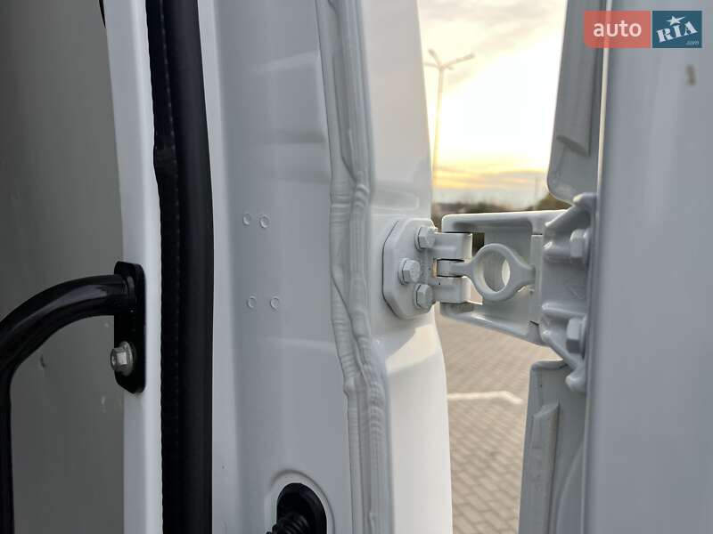 Грузовой фургон Renault Master 2021 в Дубно фото 52 Грузовой фургон Renault Master 2021 в Дубно