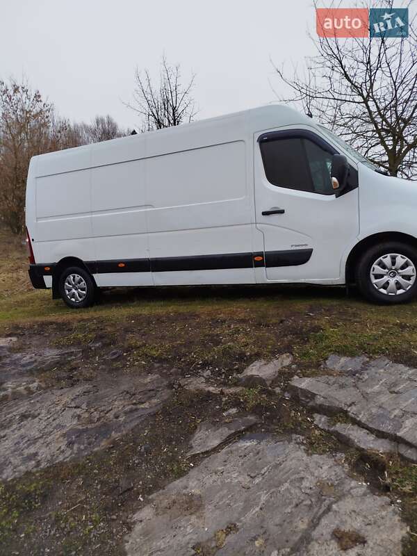 Вантажний фургон Renault Master 2010 в Полонному