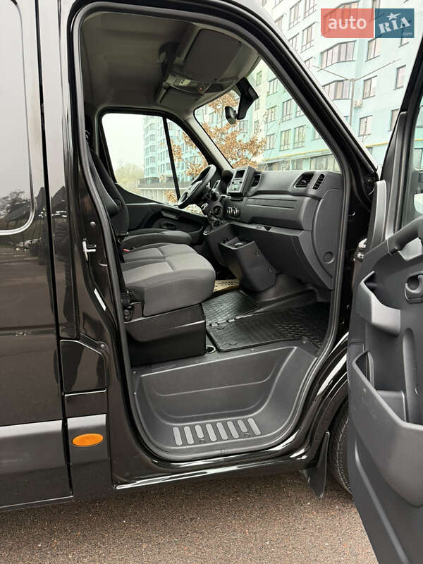Грузовой фургон Renault Master 2020 в Луцке