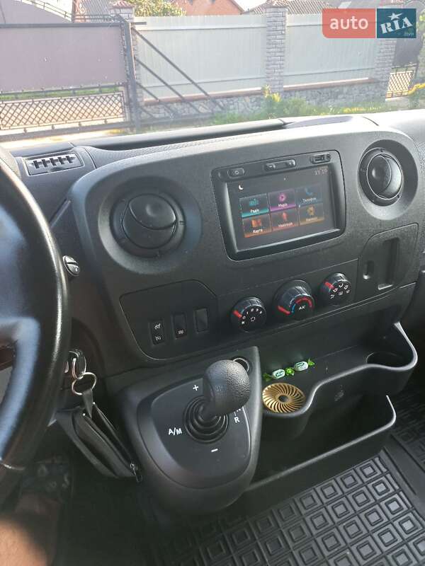 Мікроавтобус вантажний (до 3,5т) Renault Master 2018 в Бердичеві