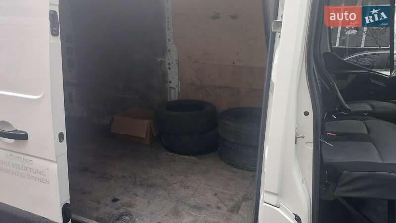 Вантажний фургон Renault Master 2015 в Олександрії