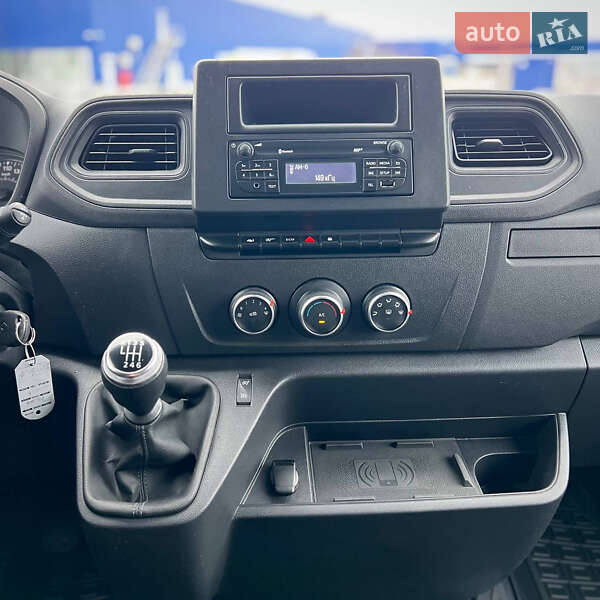 Вантажний фургон Renault Master 2021 в Києві