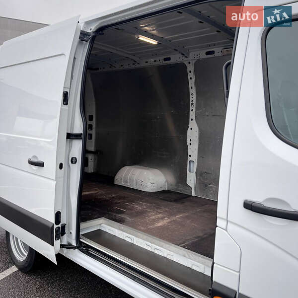 Вантажний фургон Renault Master 2021 в Києві