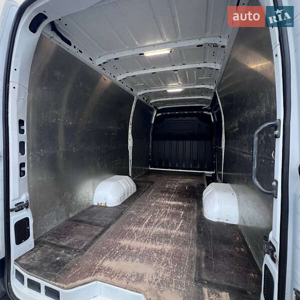 Вантажний фургон Renault Master 2021 в Києві