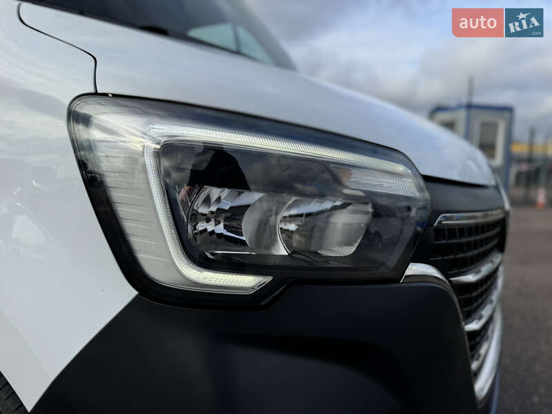 Вантажний фургон Renault Master 2020 в Києві