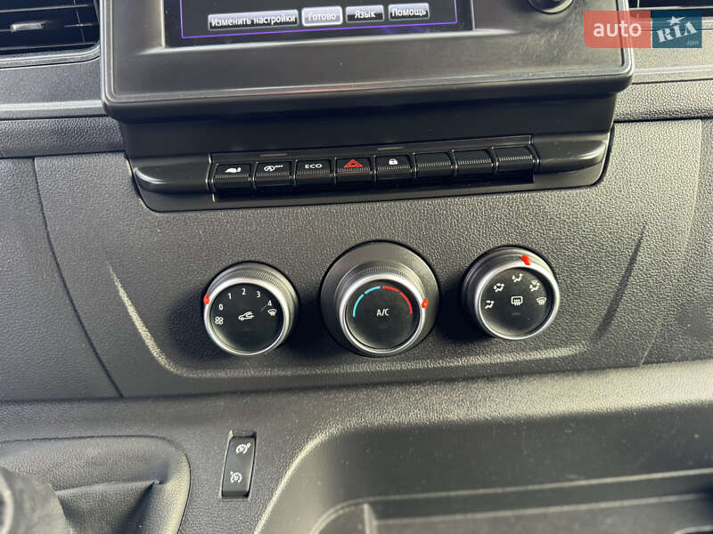 Вантажний фургон Renault Master 2020 в Києві