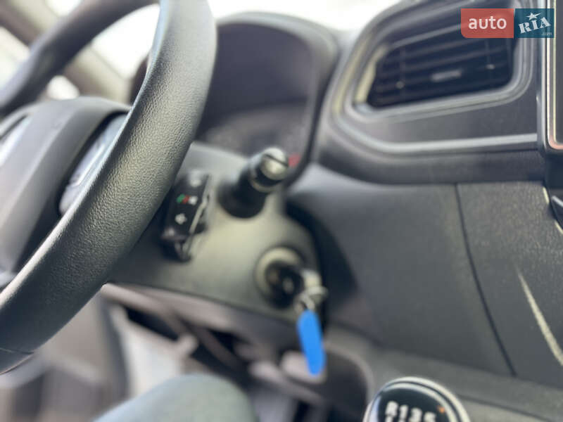 Вантажний фургон Renault Master 2020 в Києві