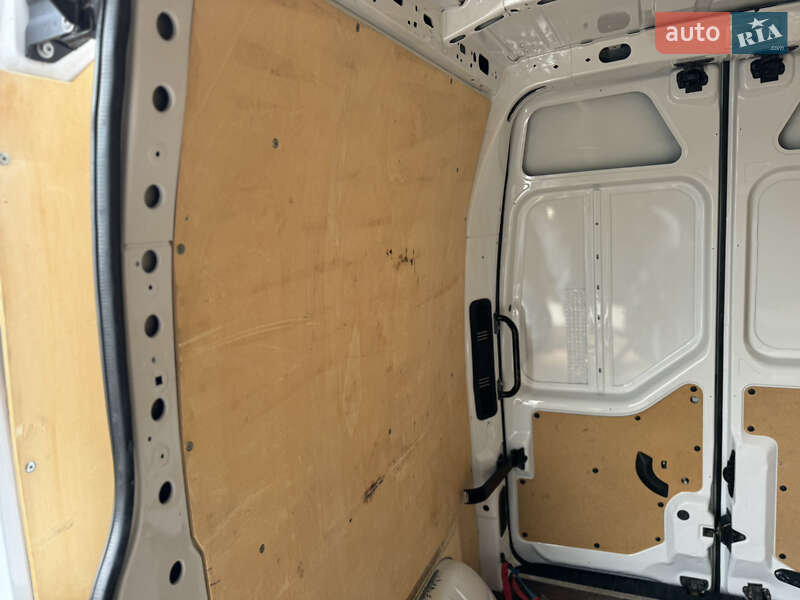 Вантажний фургон Renault Master 2020 в Києві