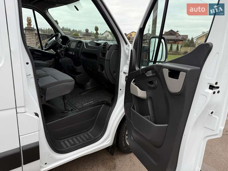 Грузовой фургон Renault Master 2018 в Житомире