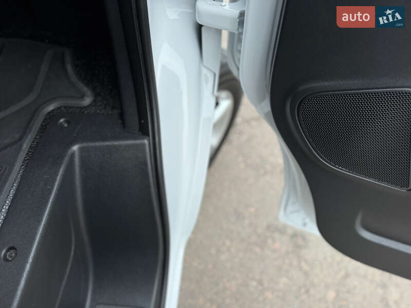 Грузовой фургон Renault Master 2020 в Киеве фото 58 Грузовой фургон Renault Master 2020 в Киеве