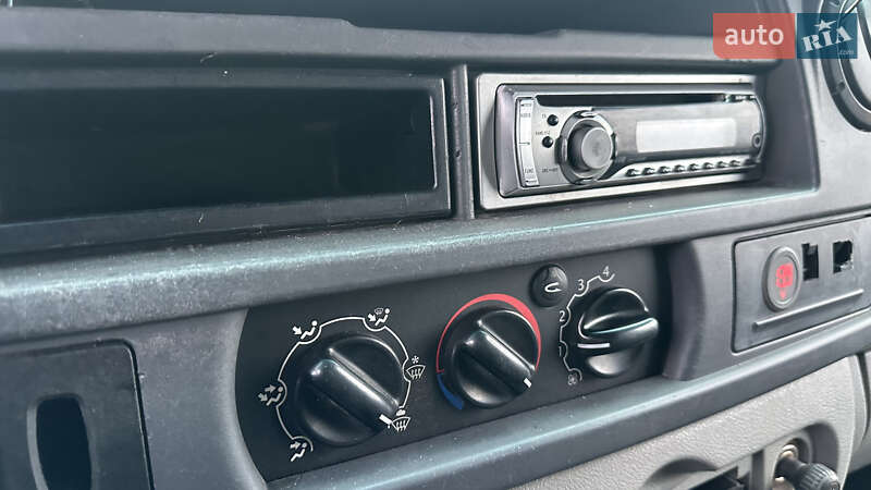 Вантажний фургон Renault Master 2006 в Києві