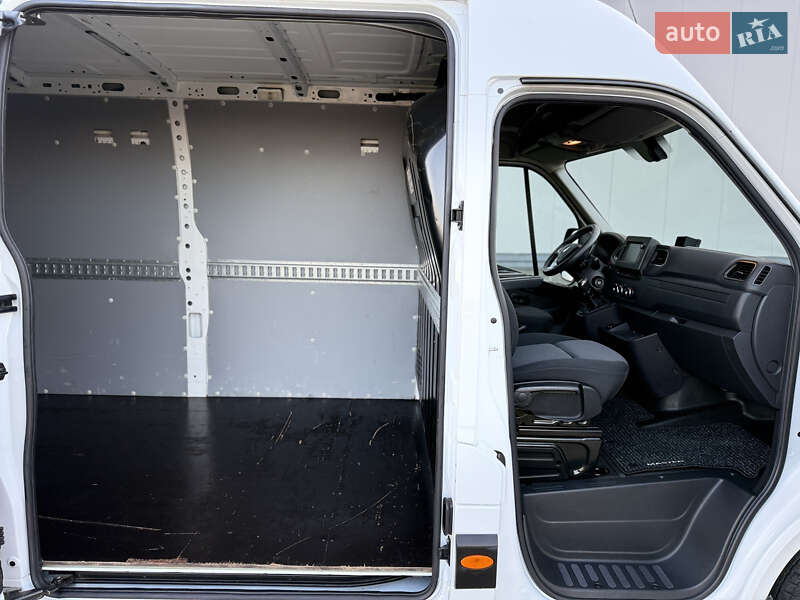 Грузовой фургон Renault Master 2021 в Ровно