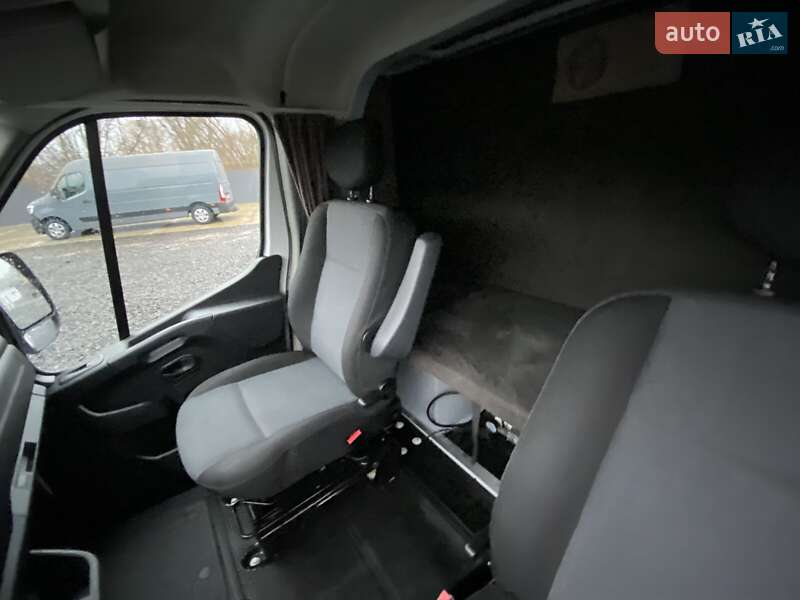 Другие грузовики Renault Master 2023 в Киеве