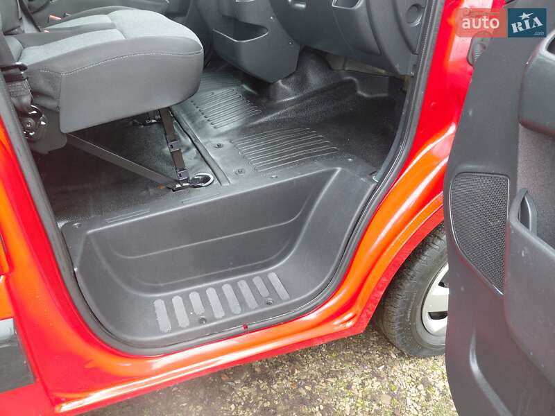 Грузовой фургон Renault Master 2019 в Ивано-Франковске фото 37 Грузовой фургон Renault Master 2019 в Ивано-Франковске