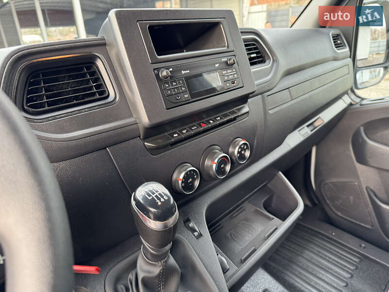 Грузовой фургон Renault Master 2020 в Полтаве