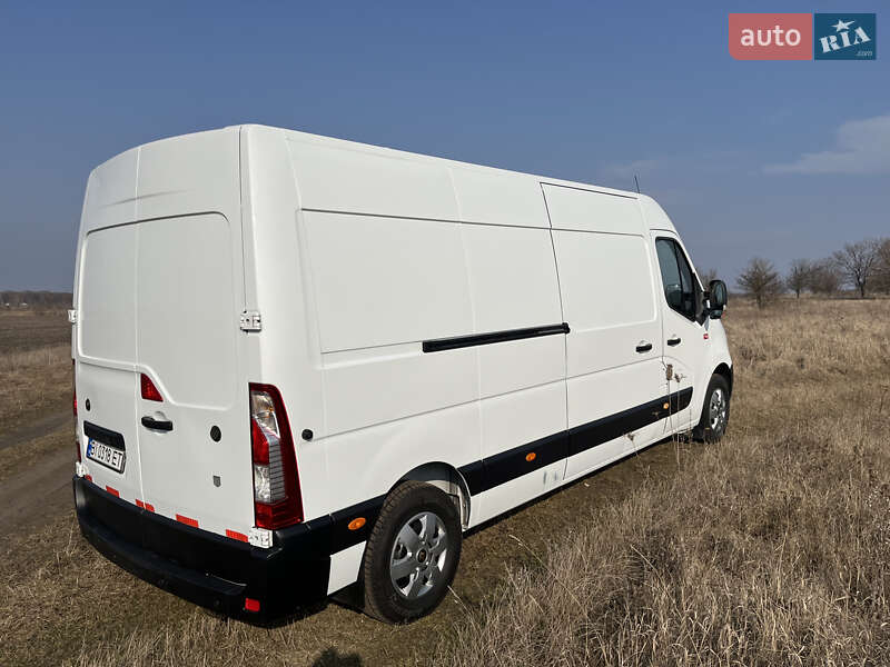 Вантажний фургон Renault Master 2017 в Миргороді