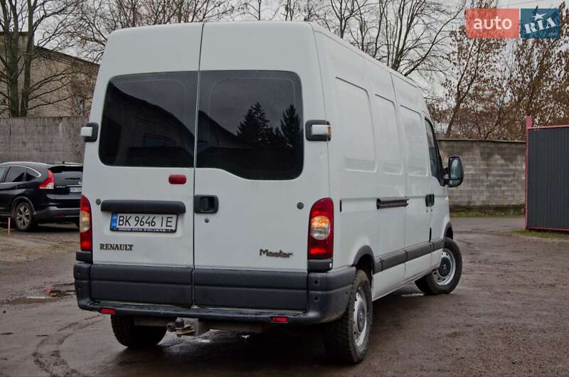 Грузовой фургон Renault Master 2007 в Сарнах