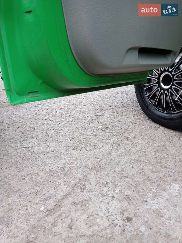 Вантажний фургон Renault Master 2006 в Долинській