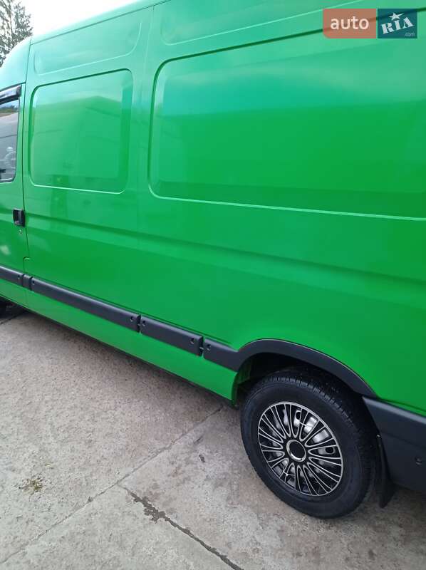 Вантажний фургон Renault Master 2006 в Долинській