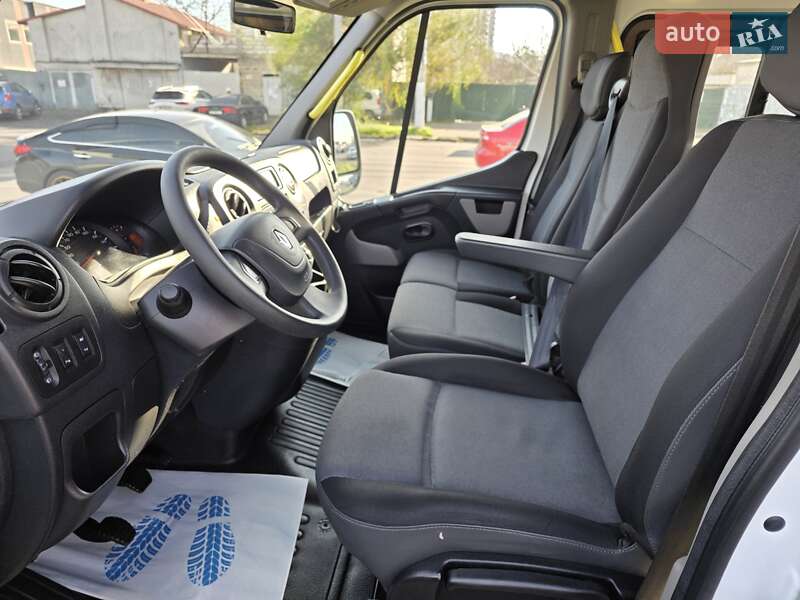 Універсал Renault Master 2018 в Одесі