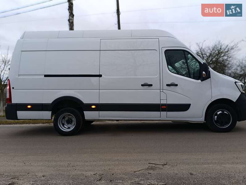 Вантажний фургон Renault Master 2022 в Ковелі