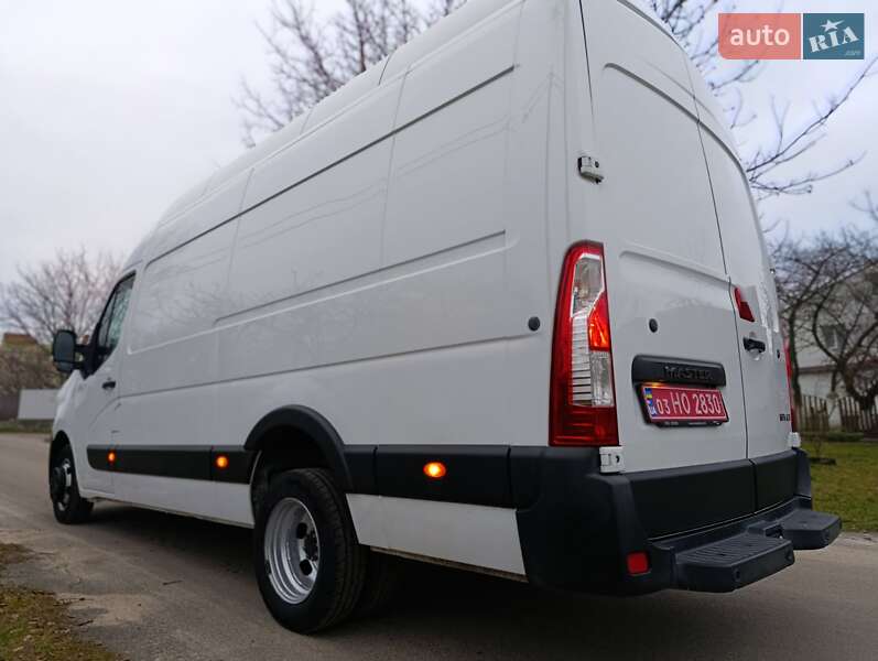 Вантажний фургон Renault Master 2022 в Ковелі
