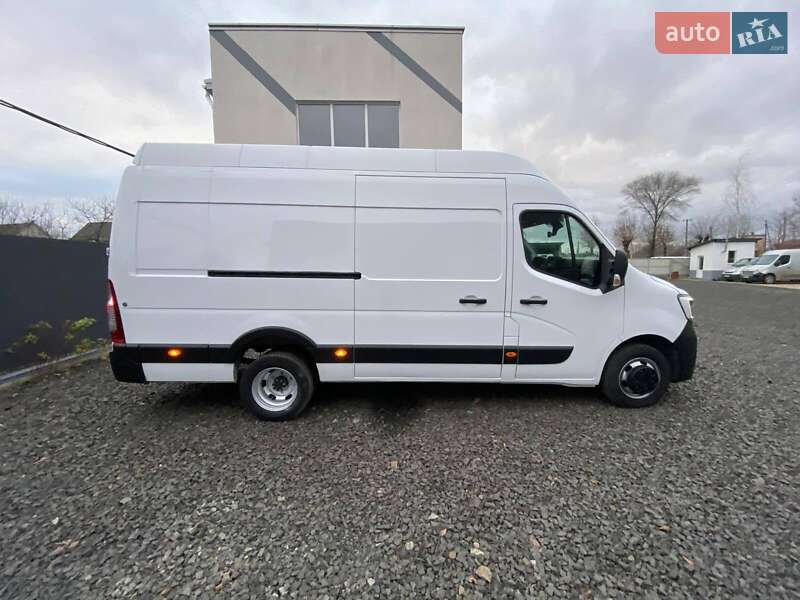Грузовой фургон Renault Master 2022 в Киеве
