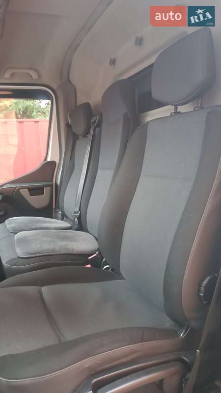 Микроавтобус грузовой (до 3,5т) Renault Master 2014 в Виннице