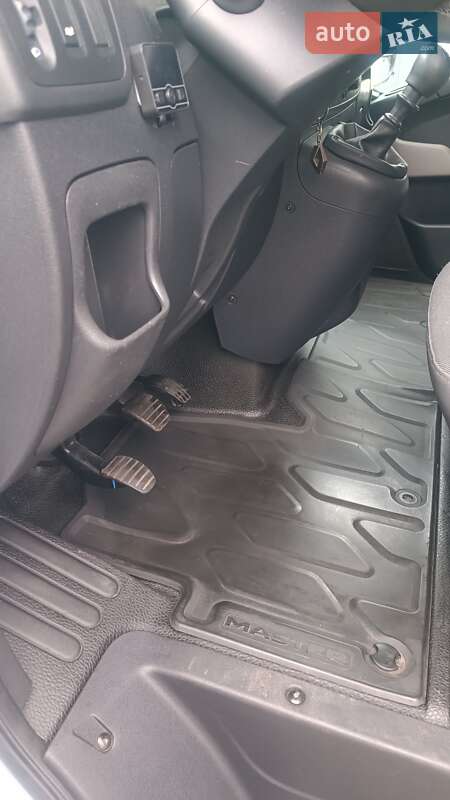 Микроавтобус грузовой (до 3,5т) Renault Master 2014 в Виннице