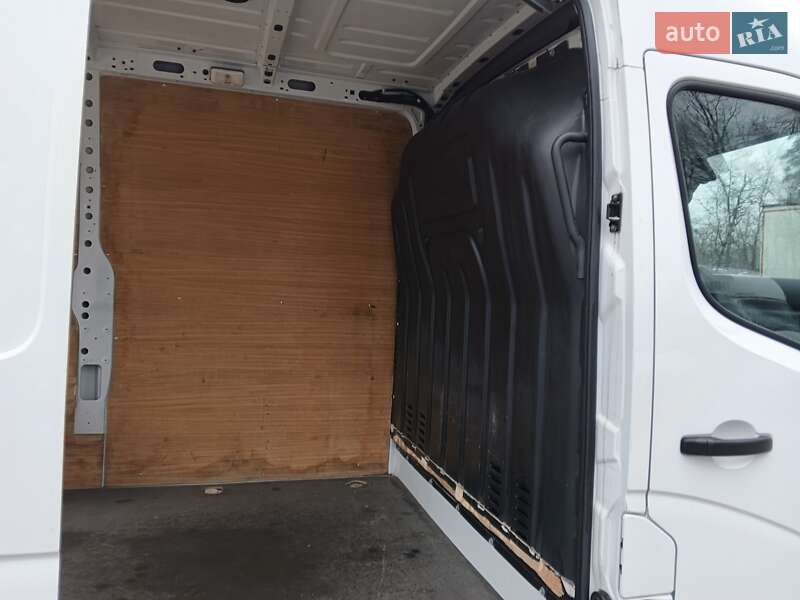 Вантажний фургон Renault Master 2019 в Києві