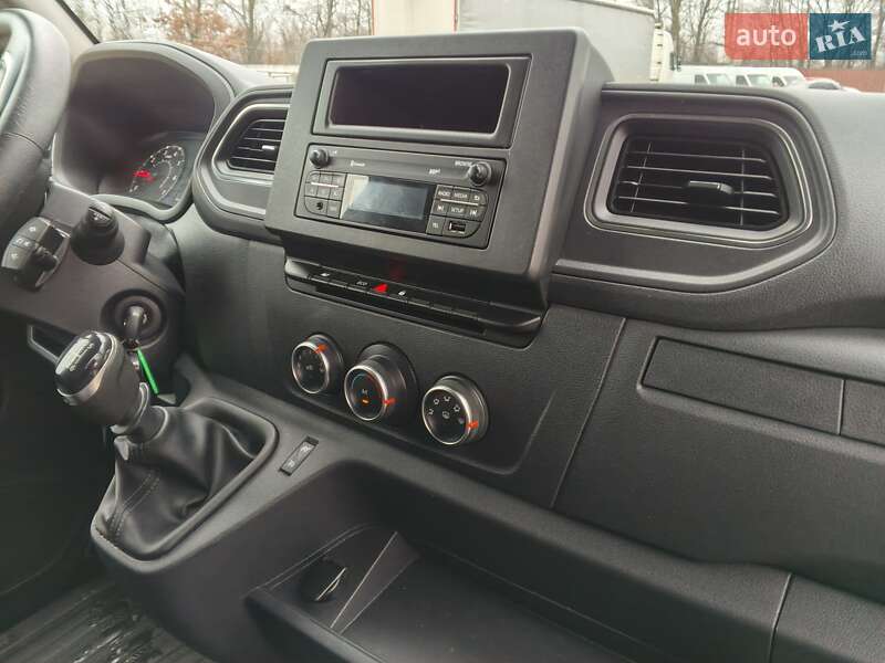 Вантажний фургон Renault Master 2019 в Києві