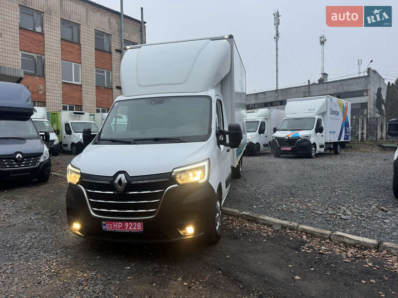 Вантажний фургон Renault Master 2022 в Рівному