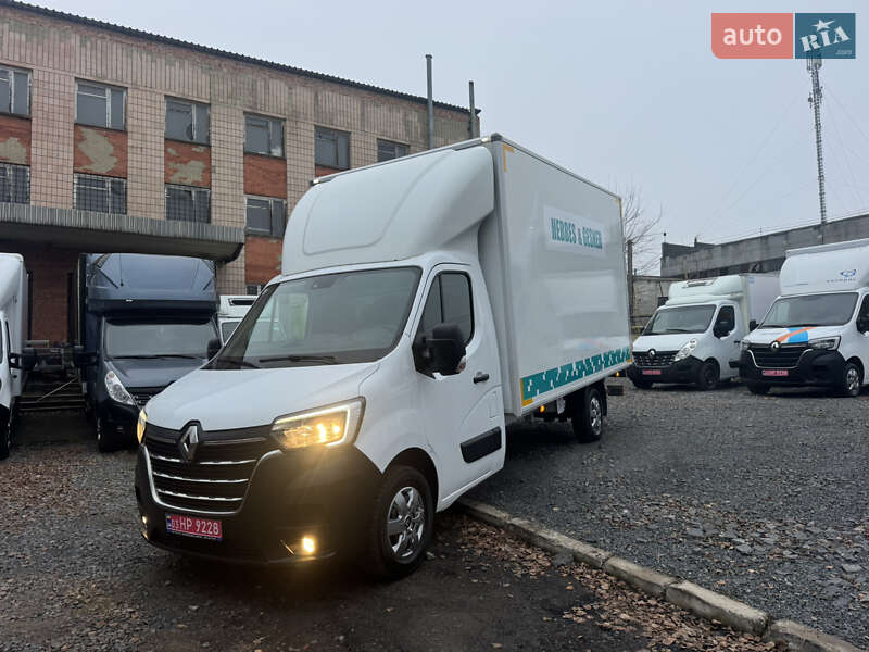 Вантажний фургон Renault Master 2022 в Рівному
