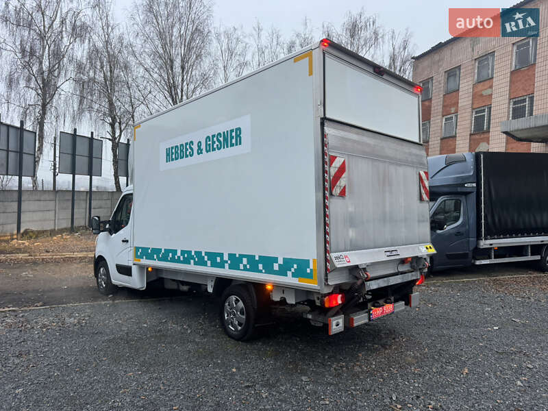 Вантажний фургон Renault Master 2022 в Рівному