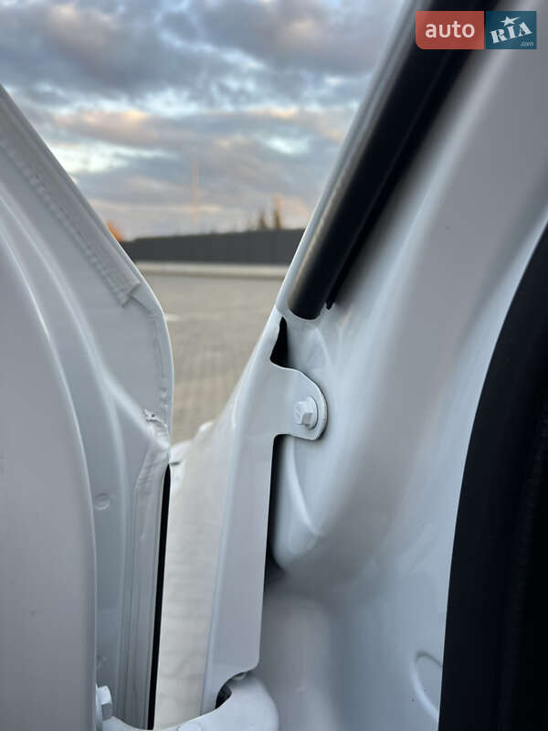 Вантажний фургон Renault Master 2021 в Луцьку