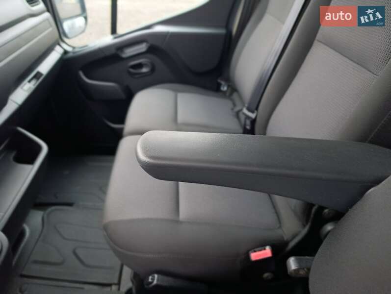 Вантажний фургон Renault Master 2022 в Ковелі