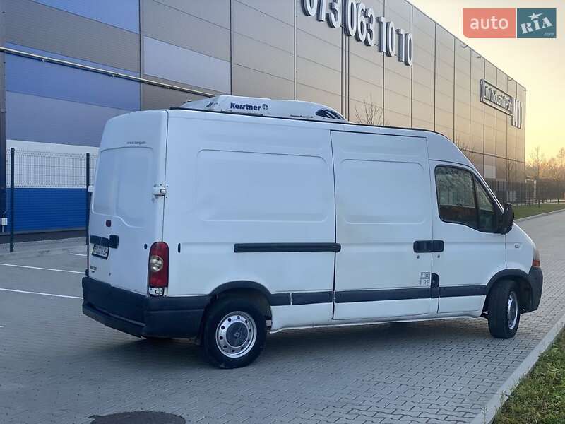 Вантажний фургон Renault Master 2007 в Яворові