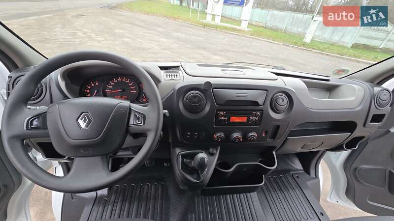 Вантажний фургон Renault Master 2018 в Житомирі